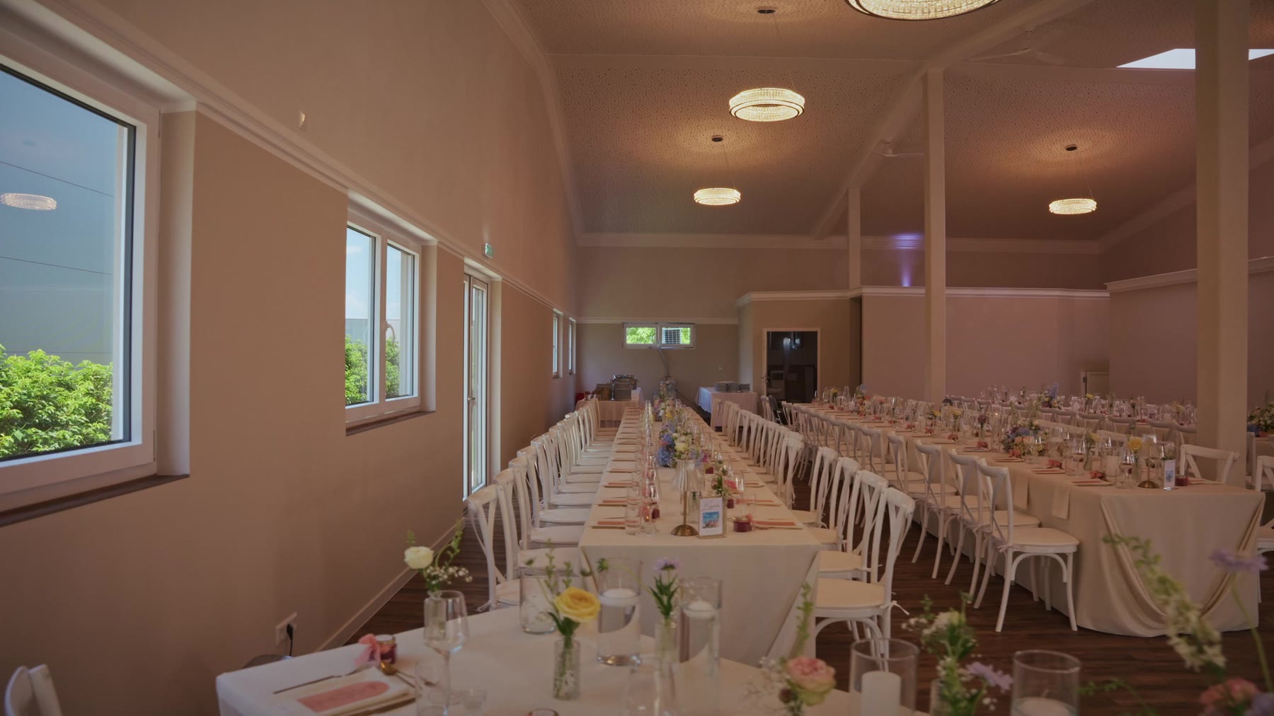 Der Saal mit Blick zum Eingang